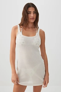 Robe courte effet crochet