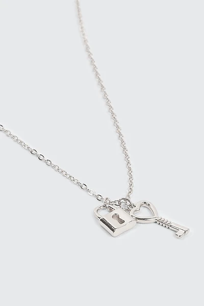 Ardene Lock & Key Necklace in Silver