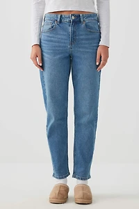 Le jean Muse coupe mom et taille haute