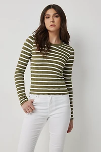 Ardene Cropped Long Sleeve T-Shirt in Medium Green | Size Small | Nylon/Elastane