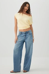 Haut à épaules dénudées et taille cintrée