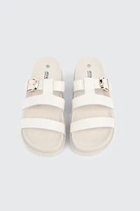 Sandales volumineuses à détail de boucle