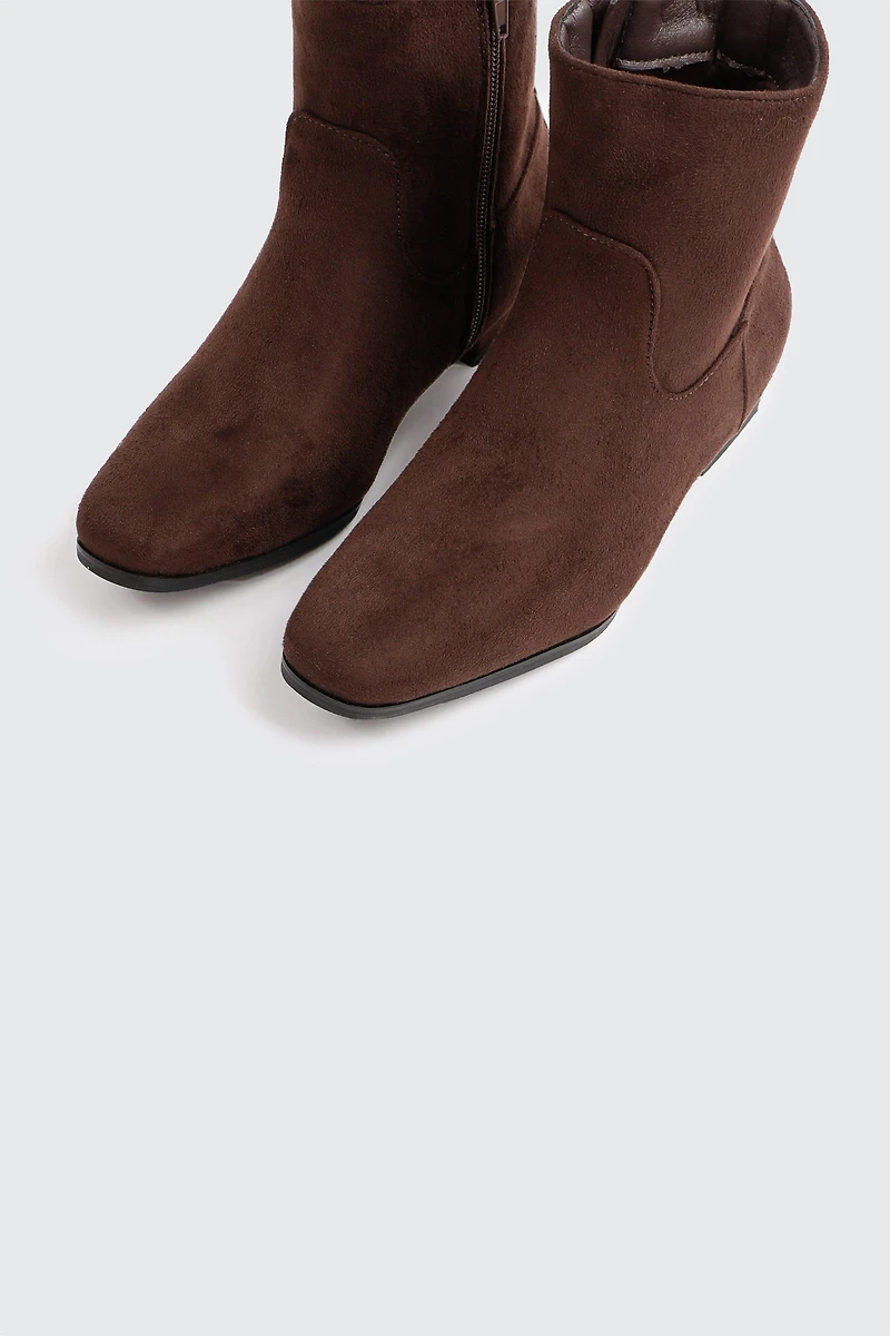 Bottillons à bout carré allongé