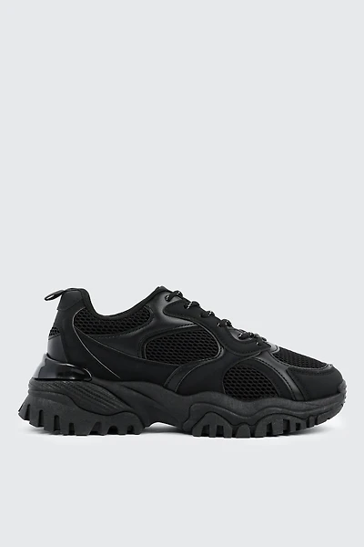 Ardene Chunky Jogger Sneakers in Black | Size | Eco-Conscious