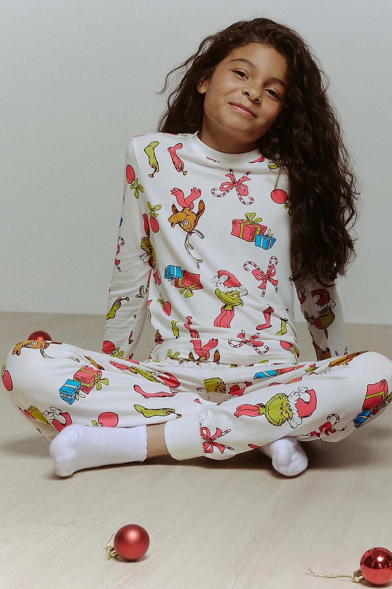 Ardene Kids The Grinch Family PJ Set in Off-White | Size | Polyester/Spandex