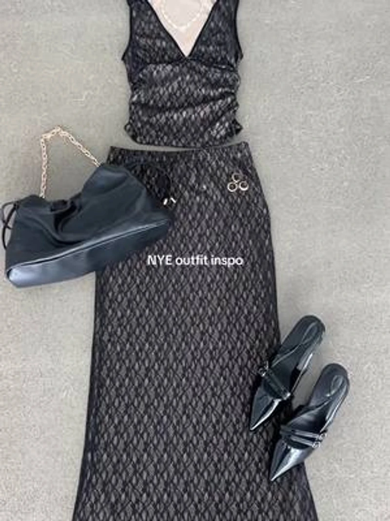 Camisole plongeante en dentelle