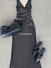 Camisole plongeante en dentelle