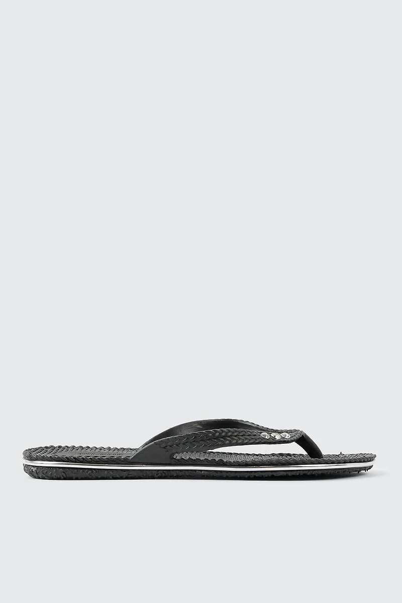 Ardene Braided Jelly Flip-Flops Sandals in | Size