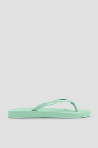 Ardene Solid Flip-Flops Sandals in Light Green | Size