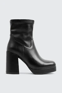 Ardene Square Toe Platform Ankle Boots in Black | Size | Faux Leather