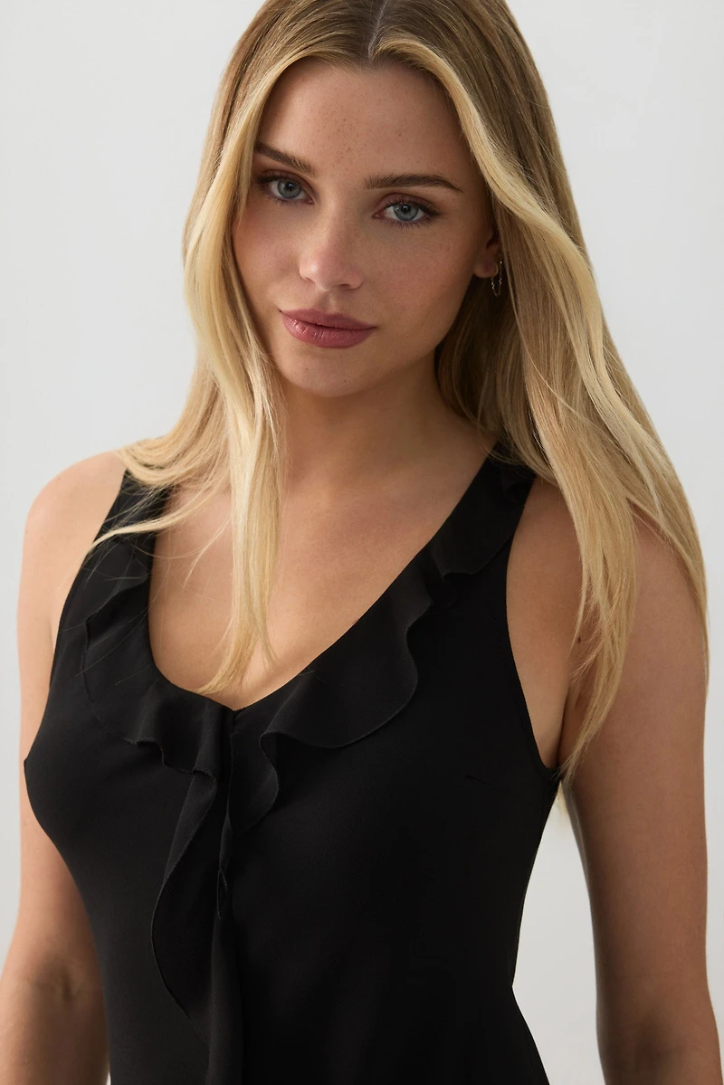 Robe courte sans manches en mousseline à volants