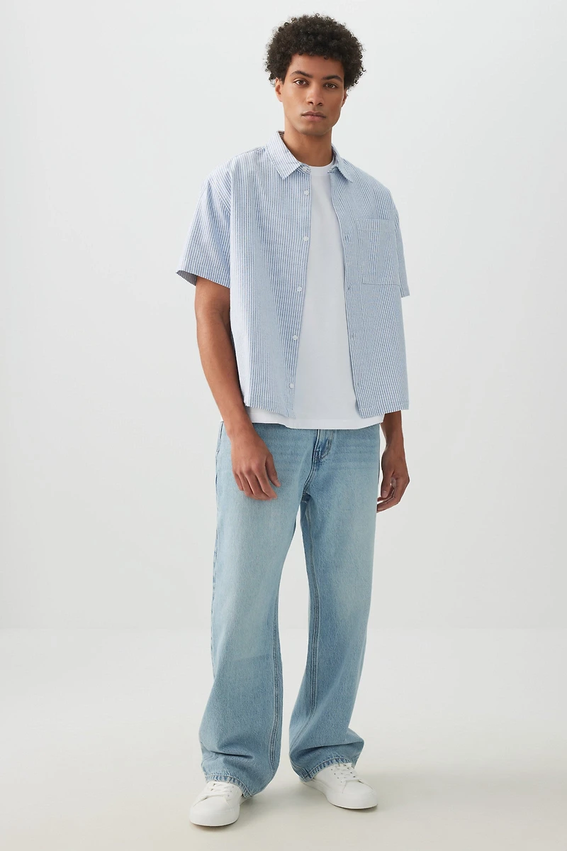 Chemise à manches courtes rayée