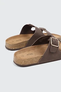 Sandales à deux boucles en faux cuir