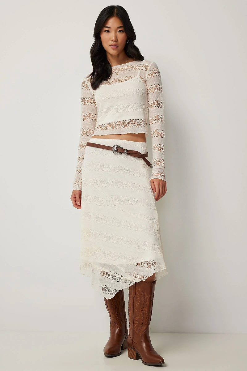 Haut à manches longues en dentelle avec doublure