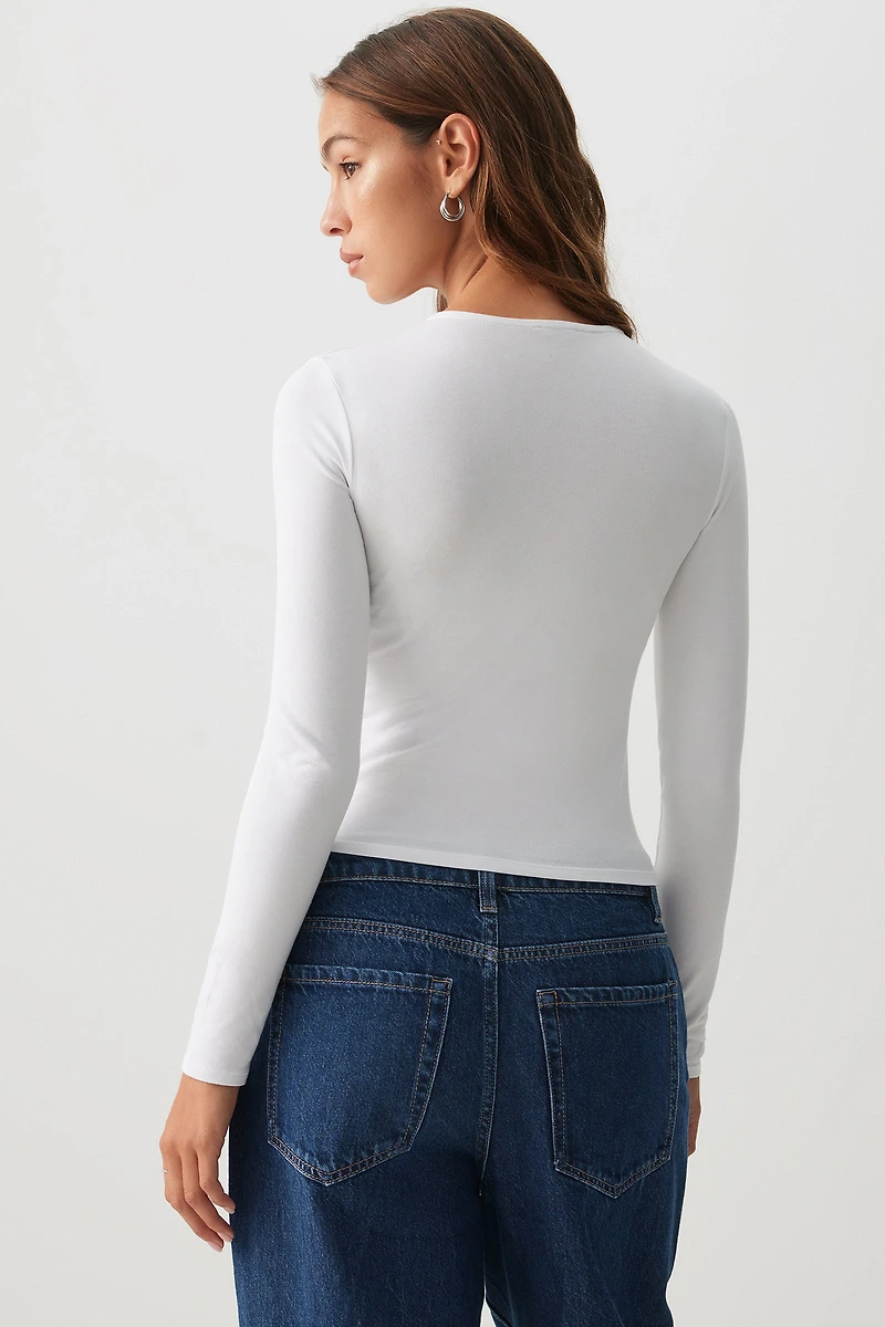 T-shirt court à manches longues et col carr