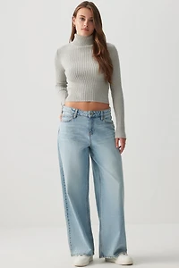 Chandail à col roulé court