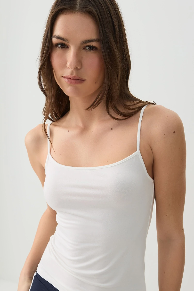 Camisole à bretelles ajustables très douce Basic