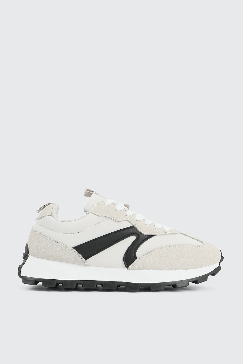 Ardene Contrast Sneakers in Light Grey | Size | Faux Suede