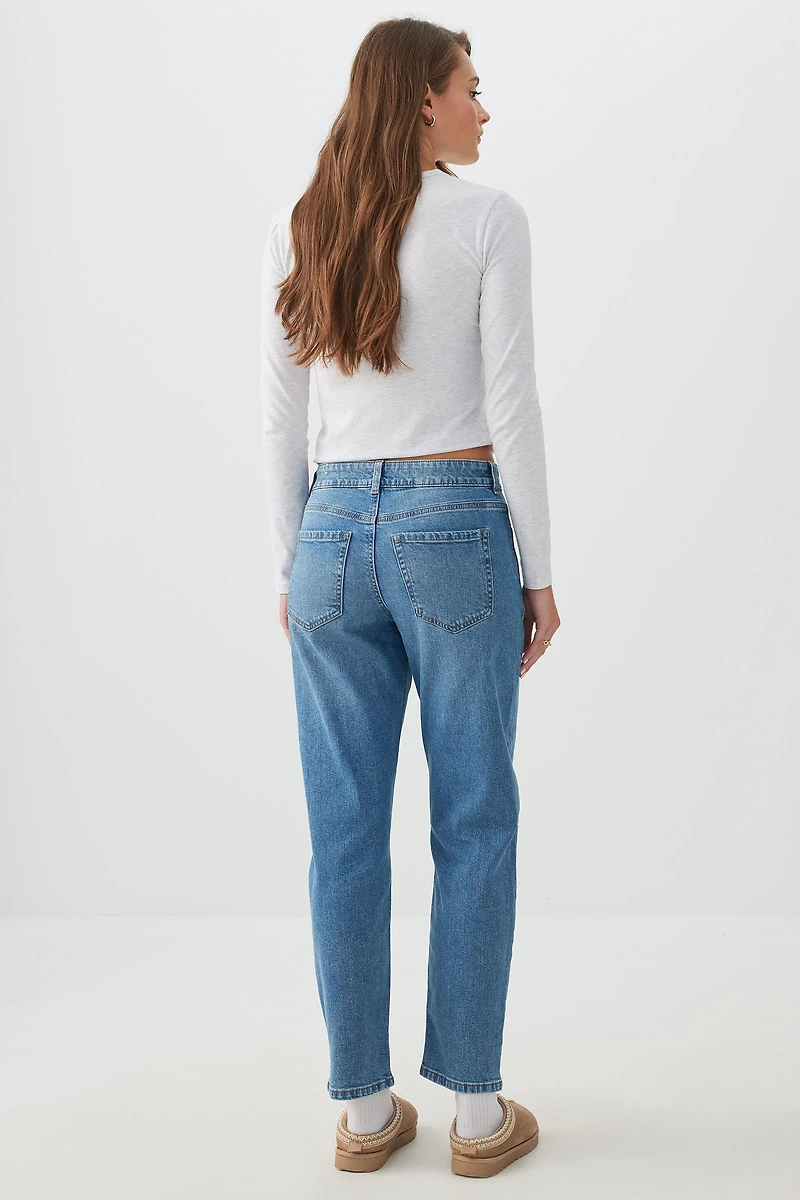 Le jean Muse coupe mom et taille haute