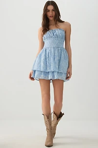 Robe courte smockée sans bretelles