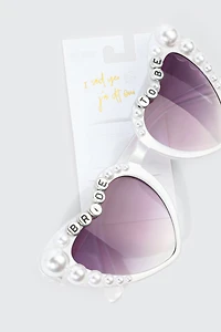 Lunettes de soleil cœur future mariée