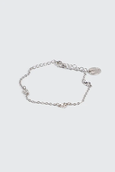 Ardene Fan Heart Bracelet in Silver