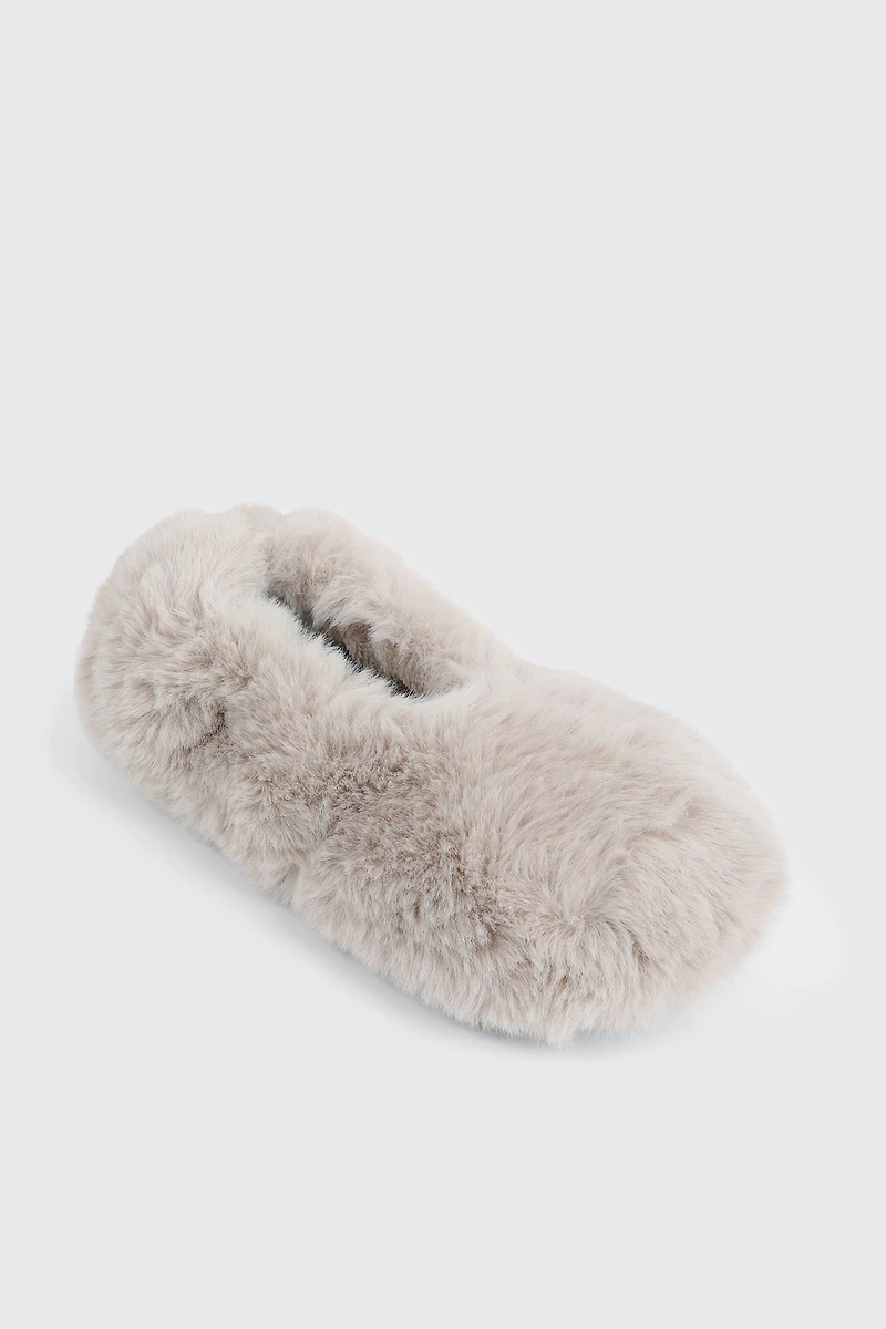 Ardene Faux Fur Slippers in Beige | Size | Polyester