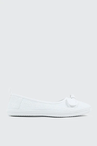 Ardene Slip On Sneakers with Bow in White | Size