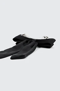 Barrette boucle à longues pointes