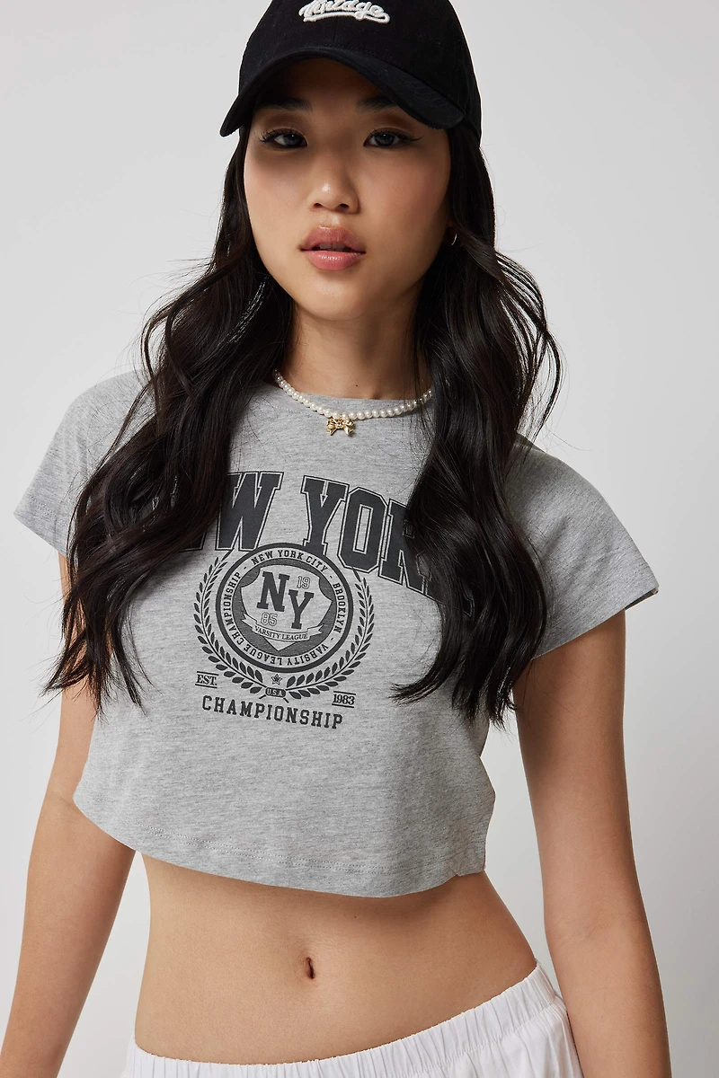 Ardene Graphic New York Crop Raglan T-Shirt in | Size | 100% Cotton/Viscose