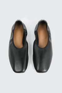 Ballerines à bout carré