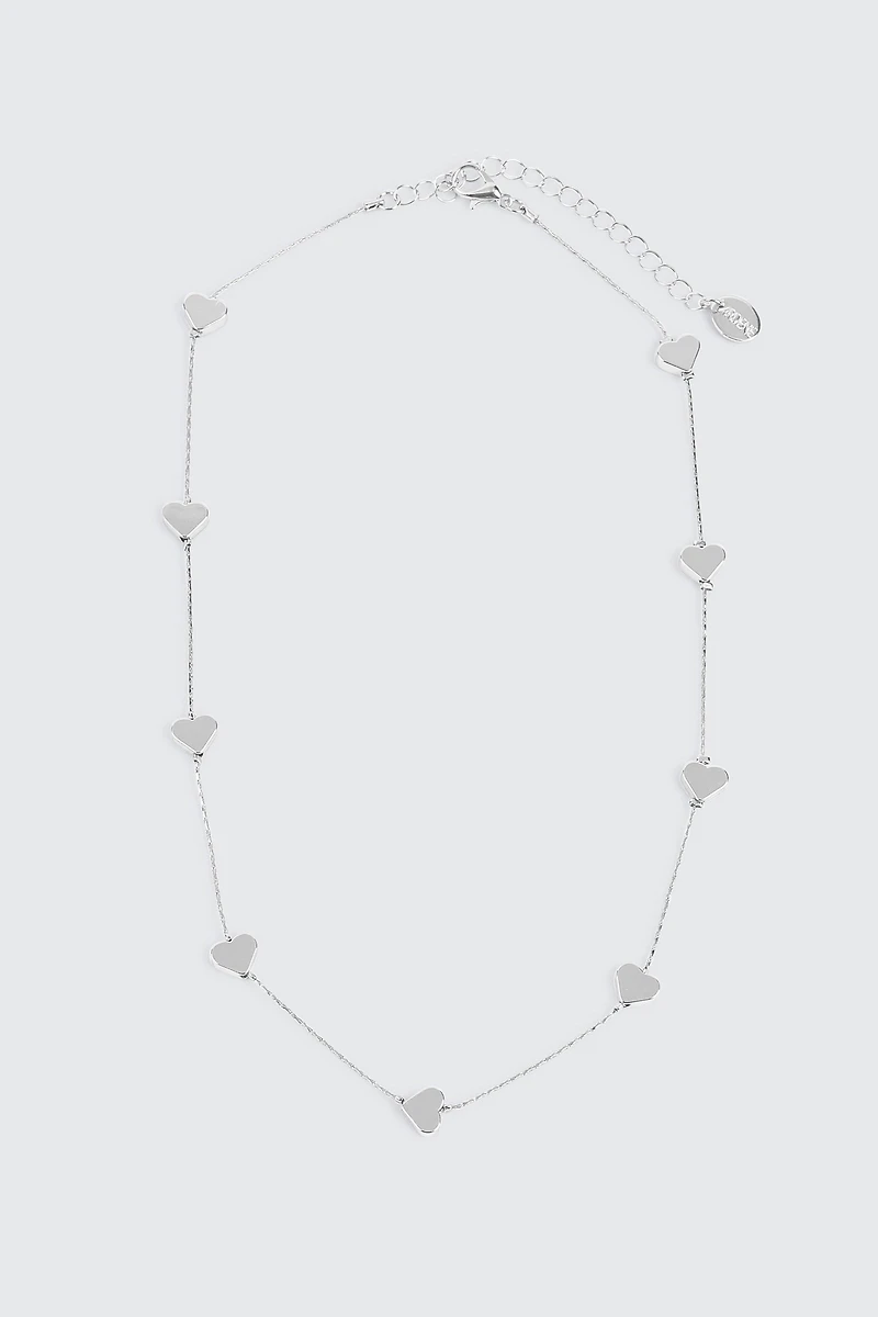 Ardene All Around Mini Metallic Heart Necklace in Silver