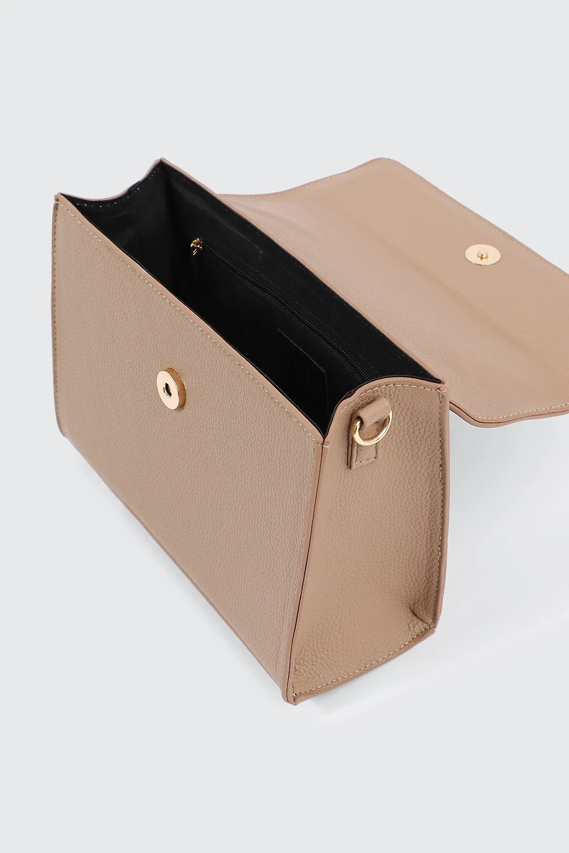 Sac à main carré en faux cuir