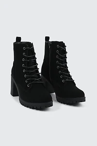 Bottes lacées en faux suède à talon bloc