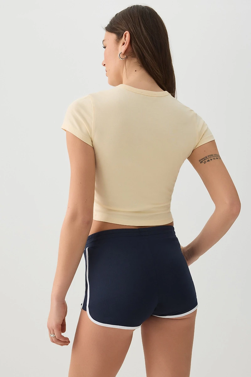 Short très doux à liséré contrastant