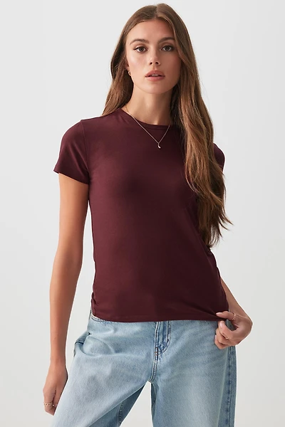 Ardene Effortless Everyday T-Shirt in Burgundy | Size | Cotton/Elastane | Eco-Conscious
