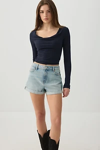 Haut à col bénitier et manches longues