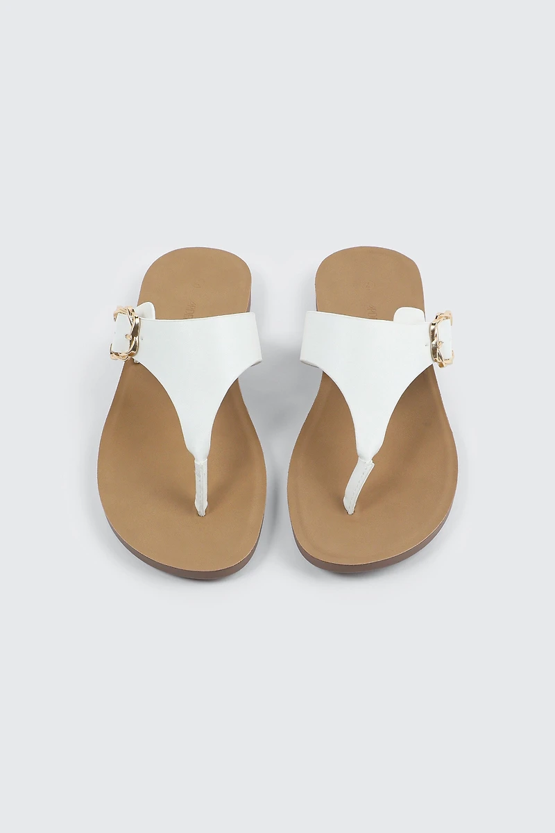 Sandales plates à bout rond et boucle