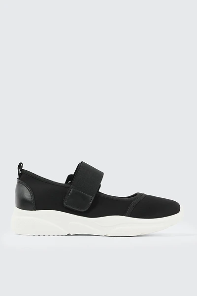 Ardene Black Velcro Sneakers | Size