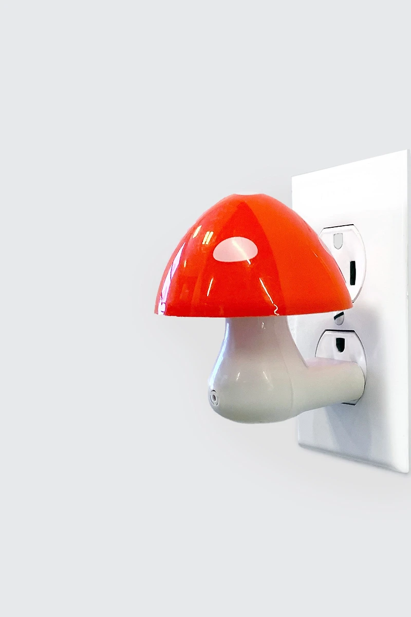 Ardene Mushroom Night Light in Red