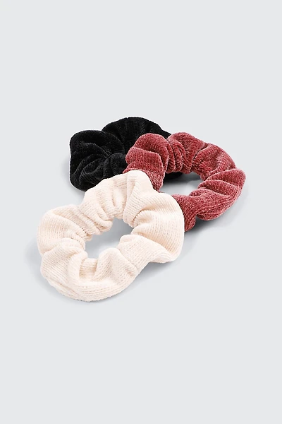 Ardene 3-Pack Velvet Scrunchies in Burgundy | Polyester/Elastane