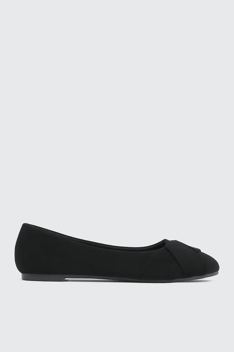 Ardene Pleated Ballet Flats in Black | Size | Faux Suede | Eco-Conscious