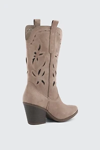 Bottes de cowboy à fleurs découpées