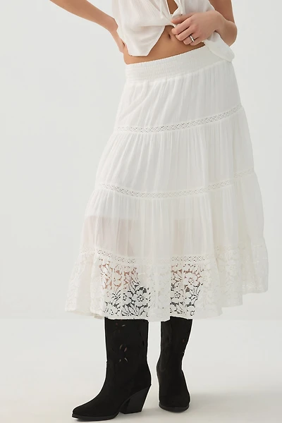 Jupe midi étagée à brodures au crochet