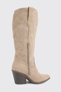 Bottes de cowboy aux genoux