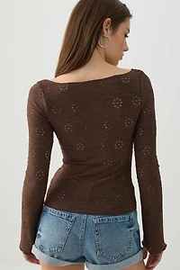 Haut ruché à broderie anglaise