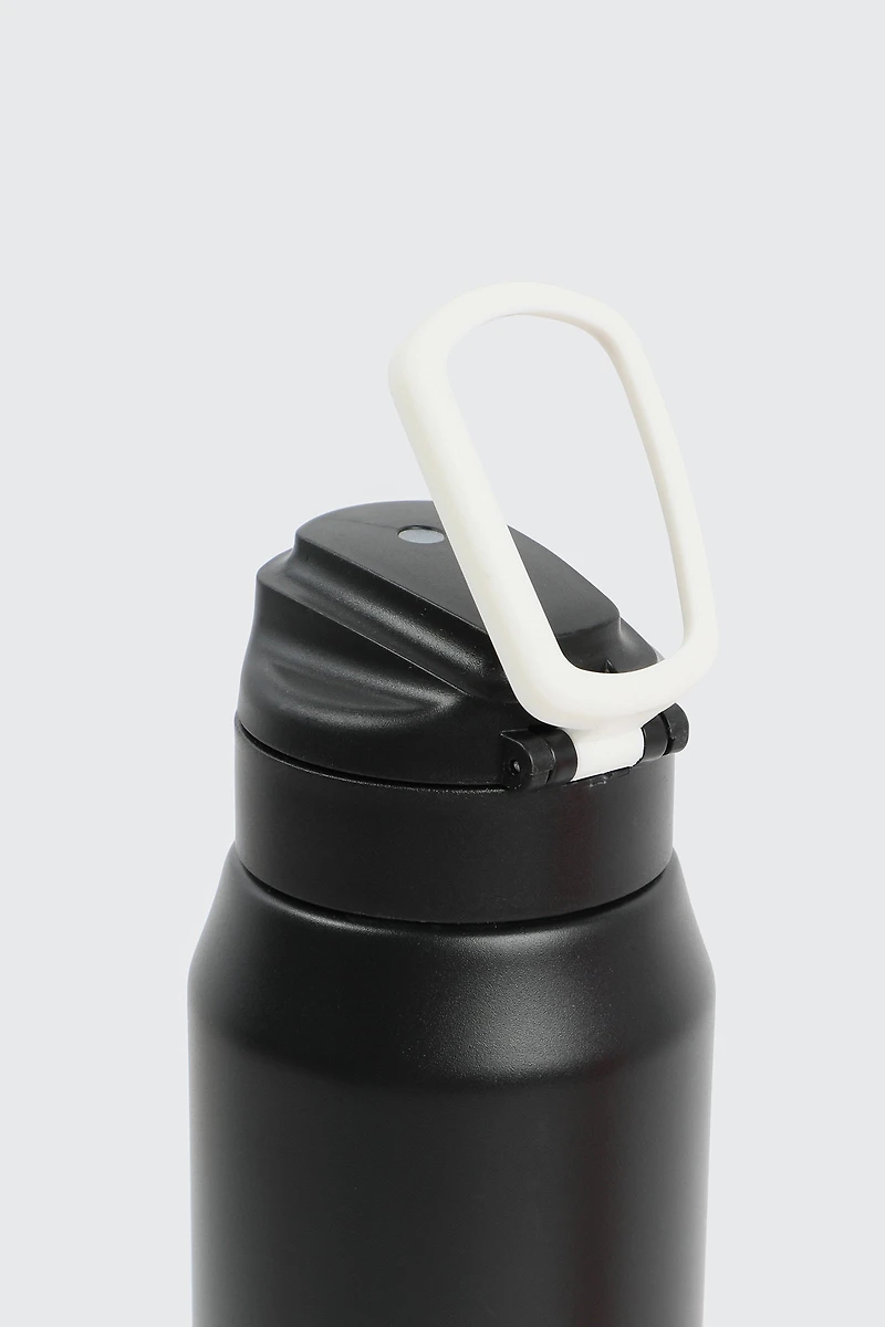 Bouteille d'eau noire