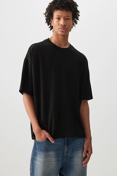 Ardene Man Waffle Knit Boxy T-Shirt For Men in Black | Size | Polyester/Elastane/Viscose