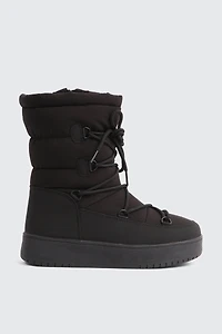 Ardene The Frost Puff Boots in Midnight Haze | Size