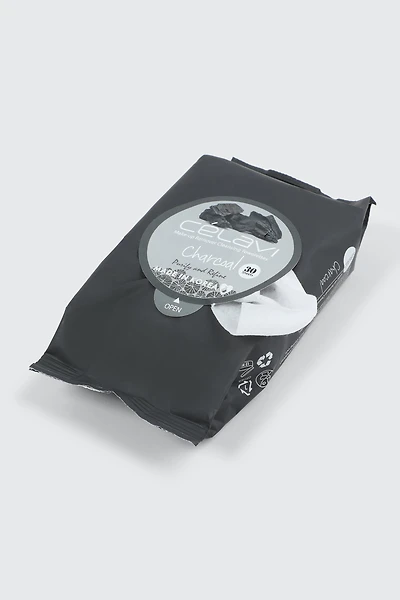 Ardene Charcoal Makeup Wipes in Black